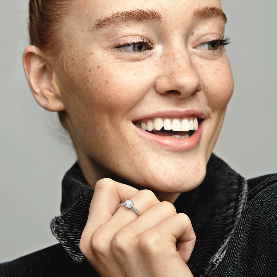 Clear Sparkling Crown Solitaire Ring