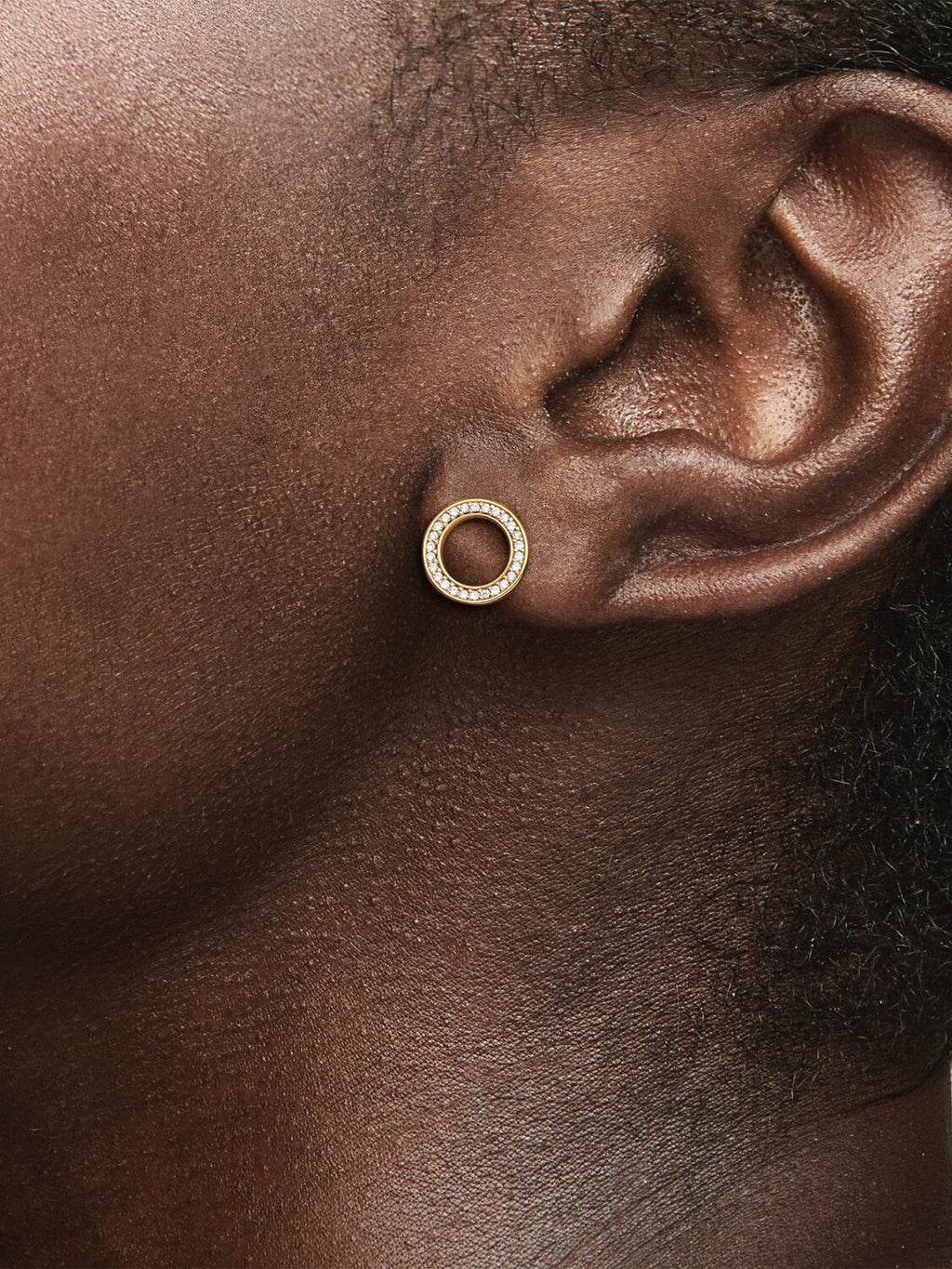 Sparkling Circle Stud Earrings