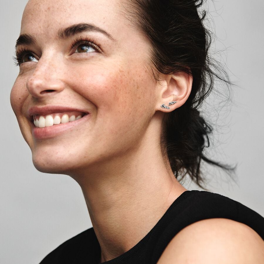 Love Mum Stud Earrings