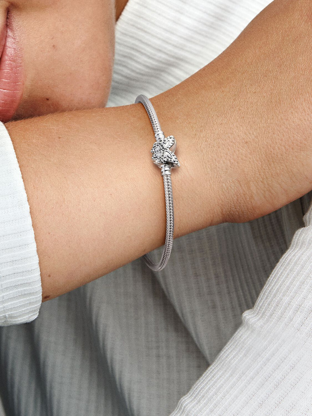 Pandora Moments Butterfly Clasp Snake Chain Bracelet