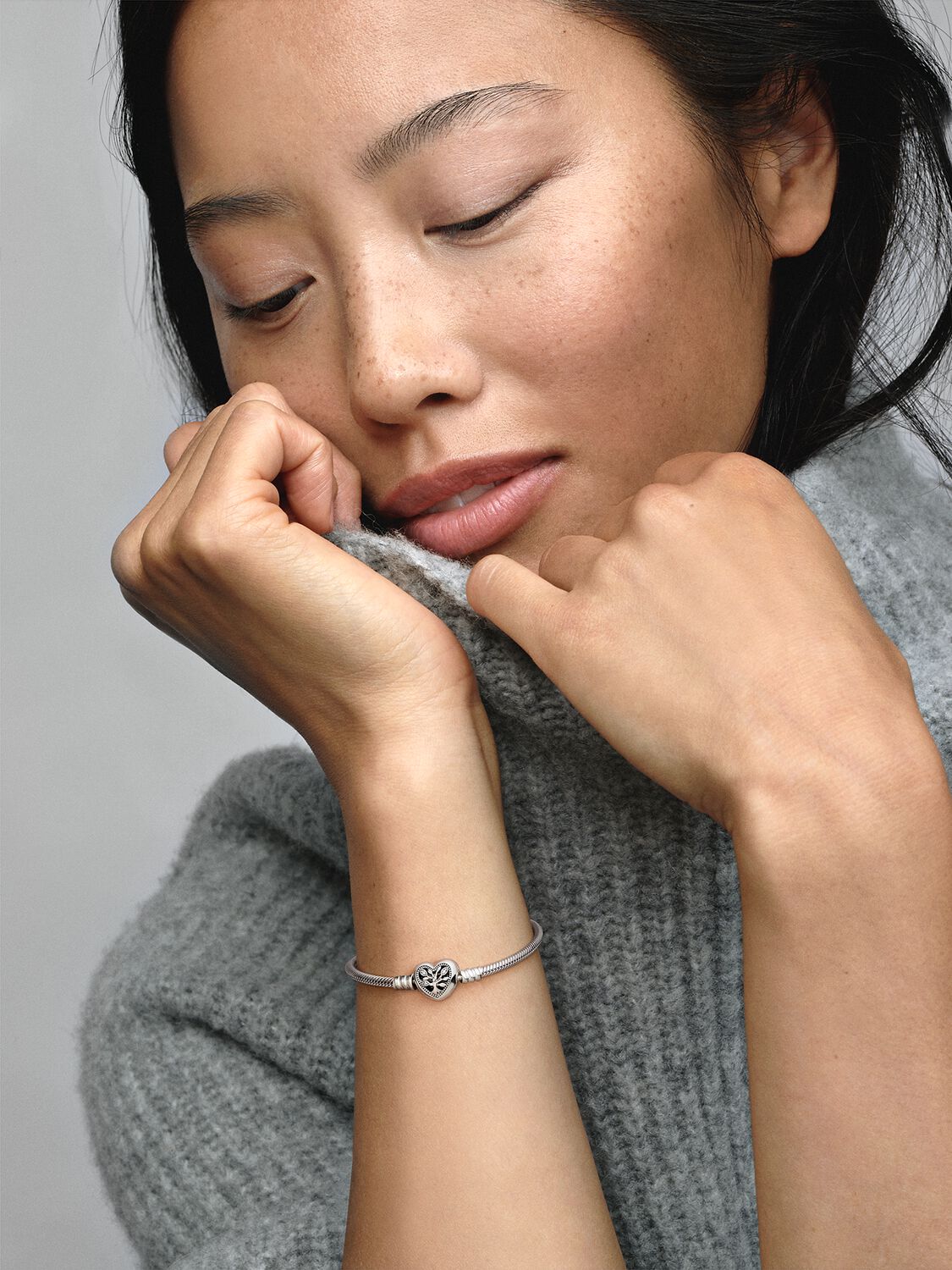 Family Tree Heart Clasp Snake Chain Bracelet