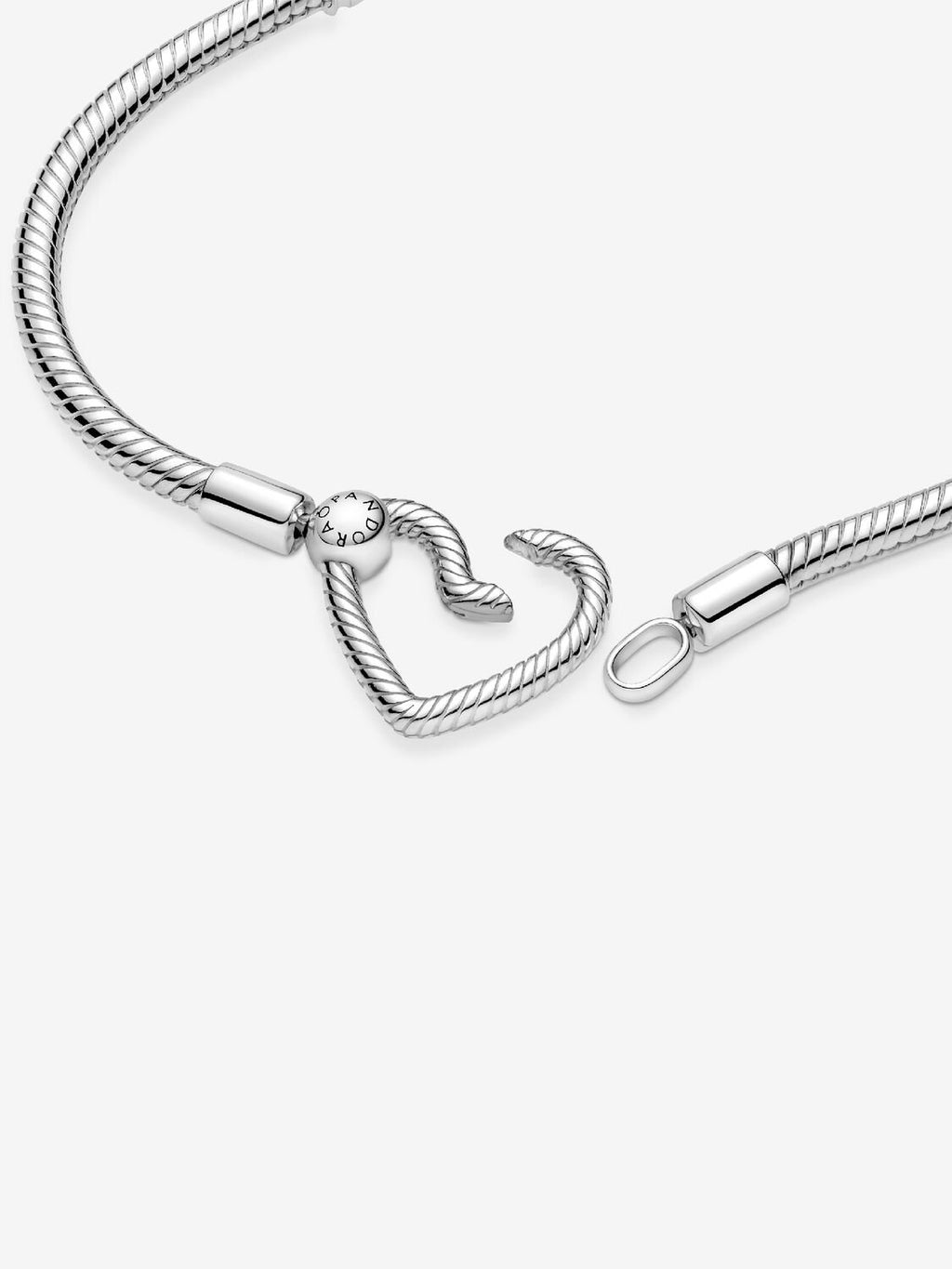 Pandora Moments Heart Closure Snake Chain Bracelet