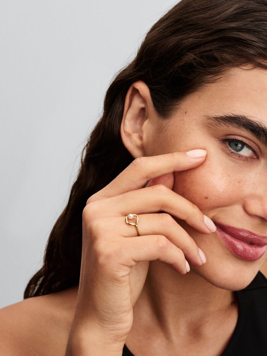 Organically Shaped Pavé Circle & Treated Freshwater Cultured Pearl Ring 163831C01/2025 D