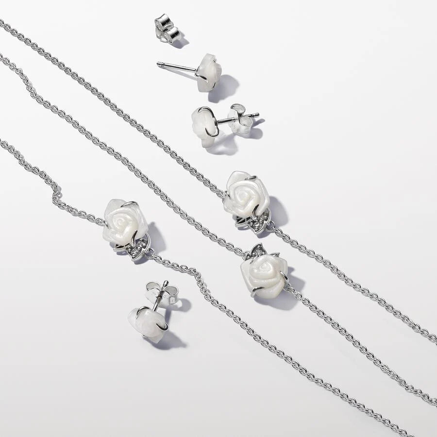 White Rose in Bloom Collier Necklace