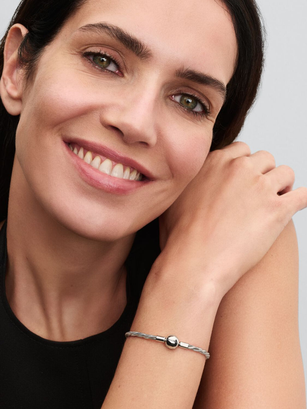 Pandora Round Pandora Clasp Twisted