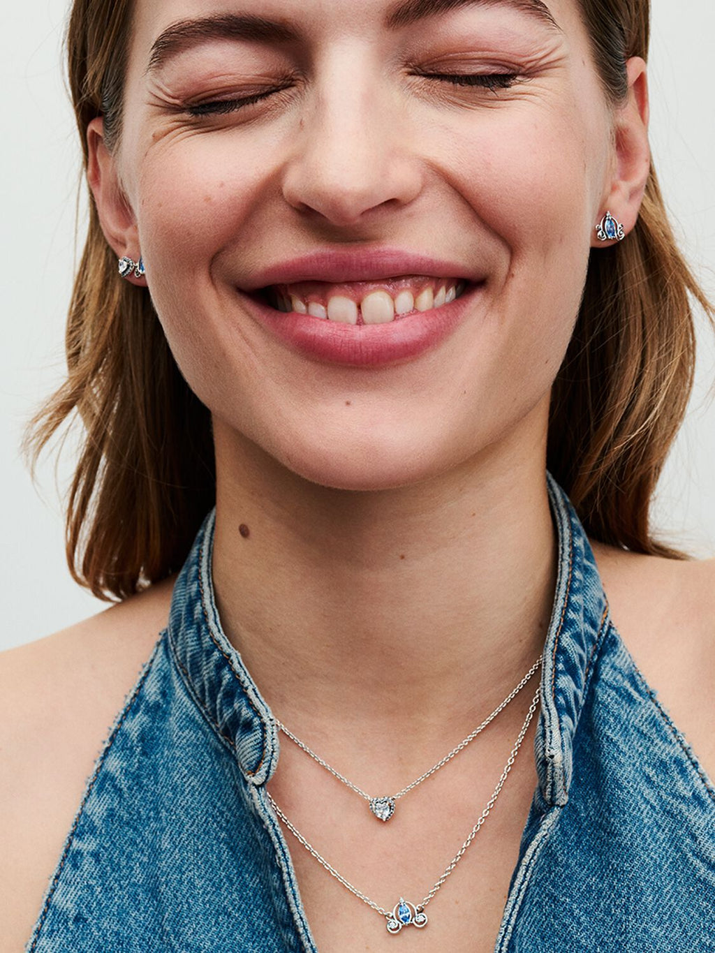 Disney Cinderella's Carriage Collier Necklace