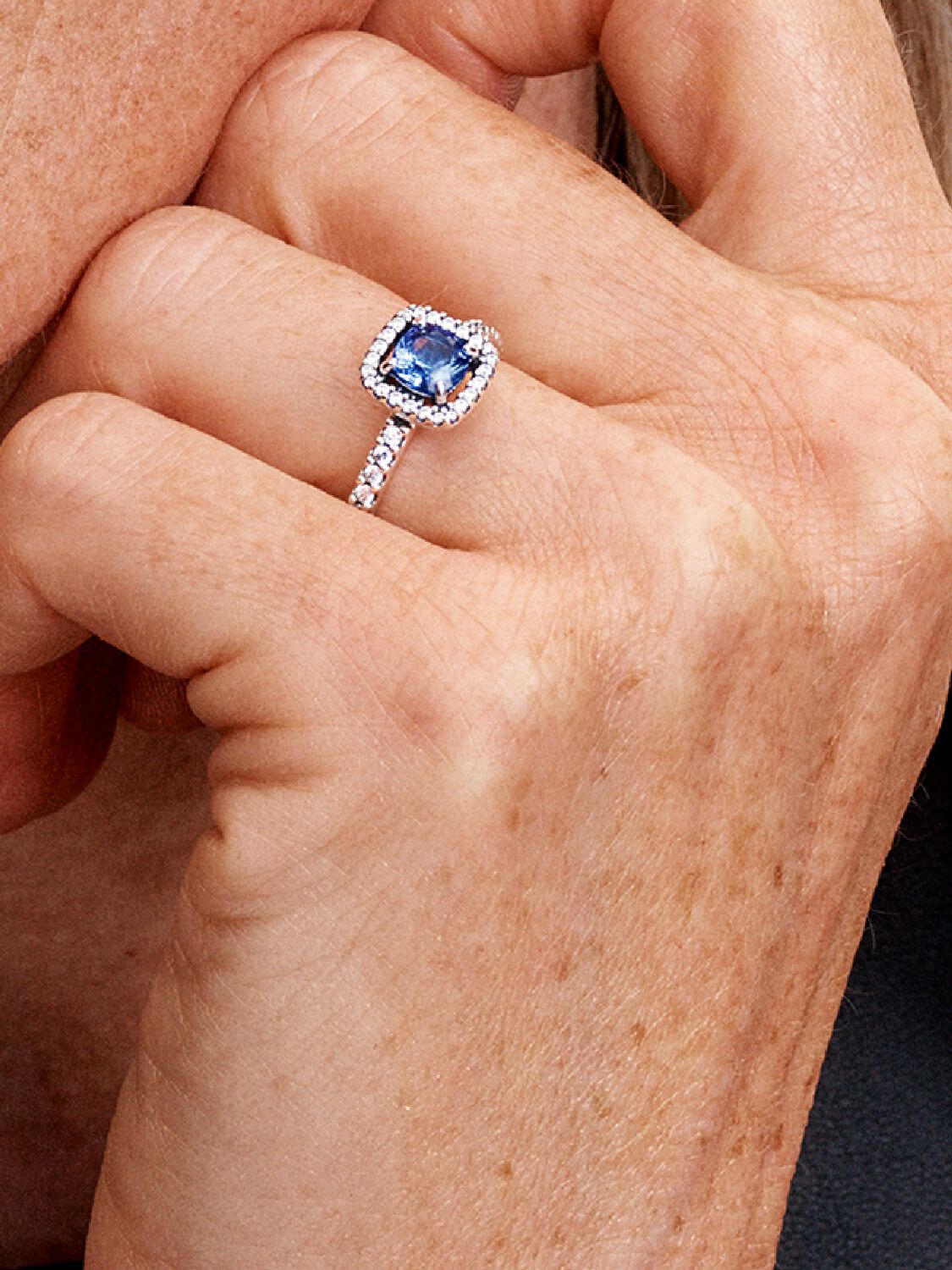 Sparkling Square Blue Halo Ring - Pandora West Africa    