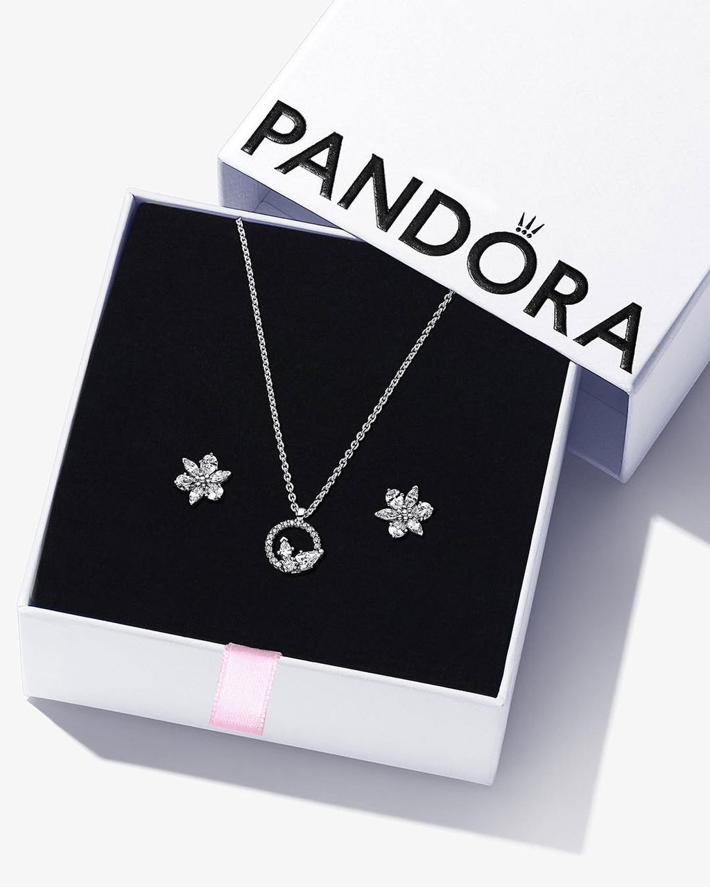 Sparkling Herbarium Circle and Cluster Necklace and Earrings Set